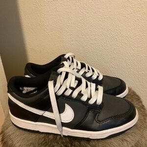Nike , Black Panda , Size 5Y